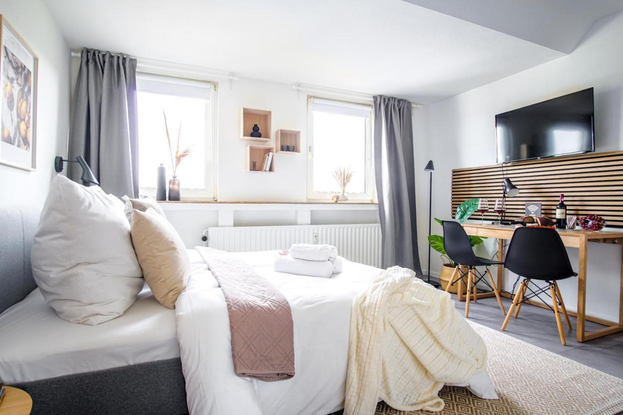 Homefy Studio Sky - Free Parking - Elevator - Desk - Netflix Essen Ngoại thất bức ảnh